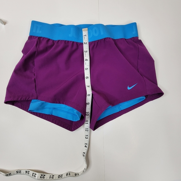Nike Just Do It Layer Running Shorts Size XS - Picture 4 of 9